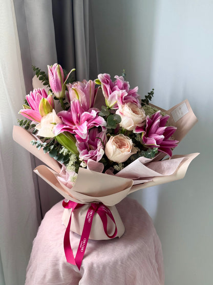 Uniquely Bespoke | Wrapped Bouquet