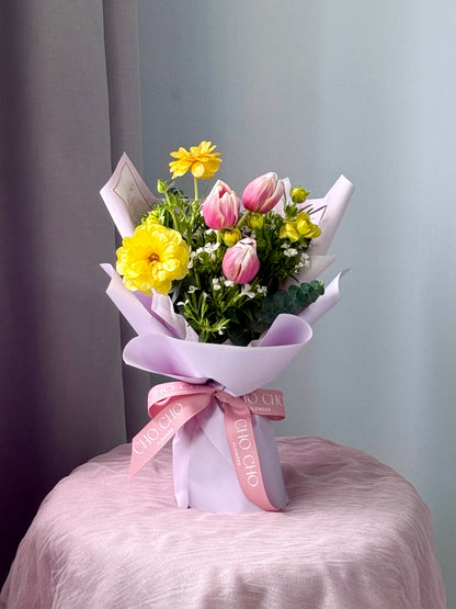 Petite | Bright & Lively