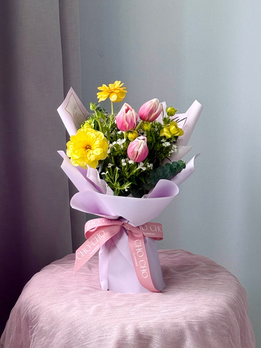 Petite | Bright & Lively